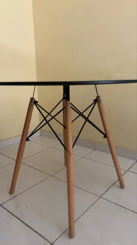 Mesa Eiffel 90cm preta