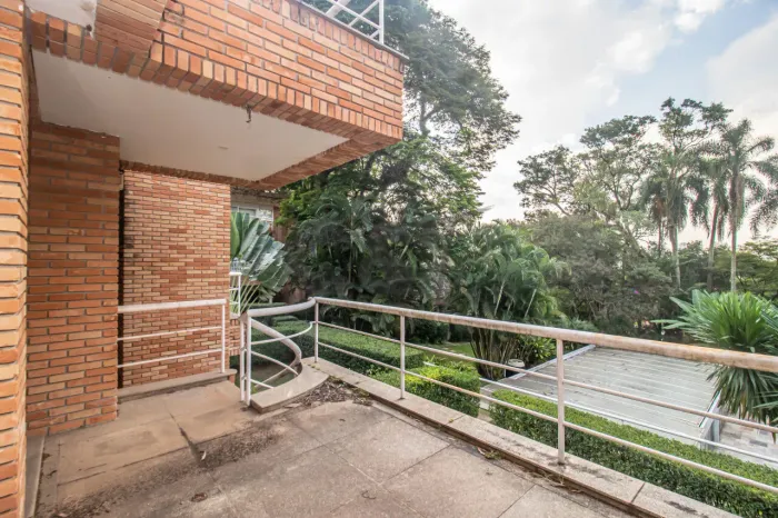Casa de Condomínio - 4 Dormitórios (2 Suítes) à Venda no Alto da Boa Vista, São Paulo/SP