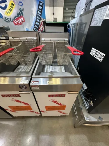 Fritadeira gás GLP 28 litros 90.000BTUS LG300 - Vulcan