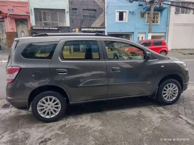 Chevrolet Spin LT 1.8 8V Econo.flex 5P Aut. 2013
