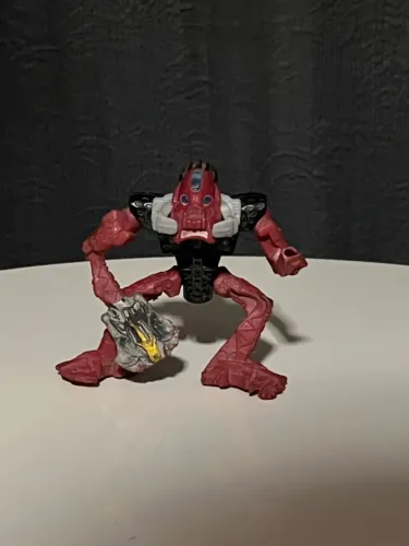 Boneco bionicle do MC miniatura