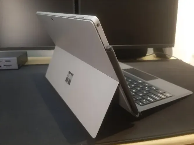 Microsoft Surface Pro 5 - Core i7 - 16GbRAM - SSD 512GB Nvme