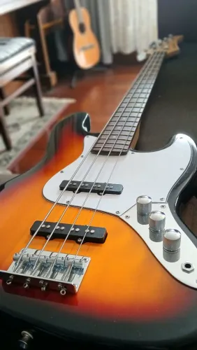 Contrabaixo Strinberg Jazz Bass 04 Cordas Regulado