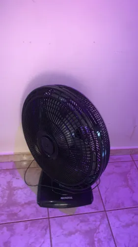 Ventilador 3 modos de velocidades, 6 hélices semi novo