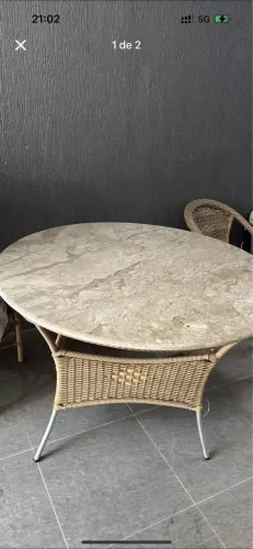 Mesa mármore legítimo com 6 cadeiras (brinde)