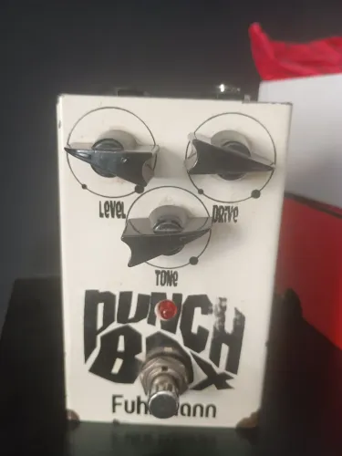 Pedal distortion- punch box (fuhrmann)