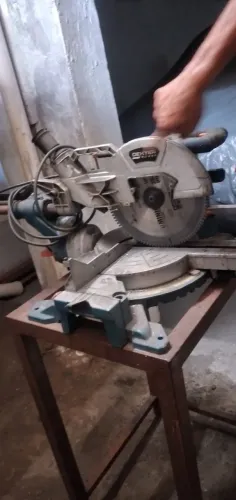 Maquina para cortar aluminio