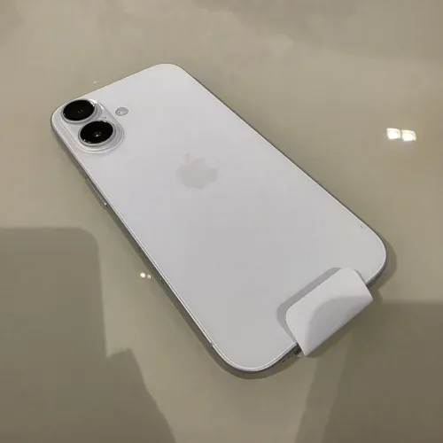 Vende-se iphones 16 128gb