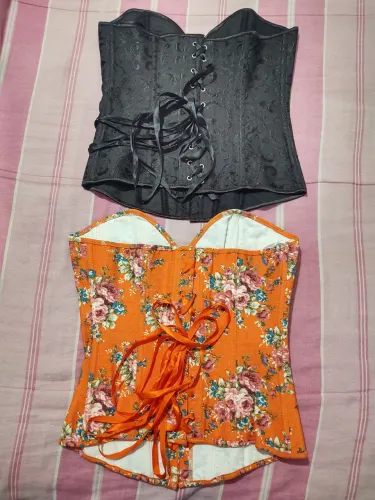 02 Corselet's Tamanho M 50,00