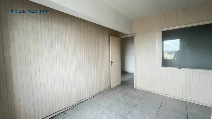Aluga sala comercial, no bairro Centro em Canoas/RS.