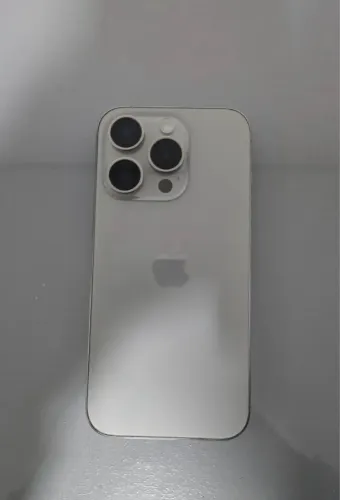 iPhone 15 pro 128 gb