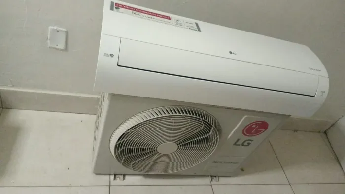 AR CONDICIONAL LG 22.000 BTU/H INVERTER
