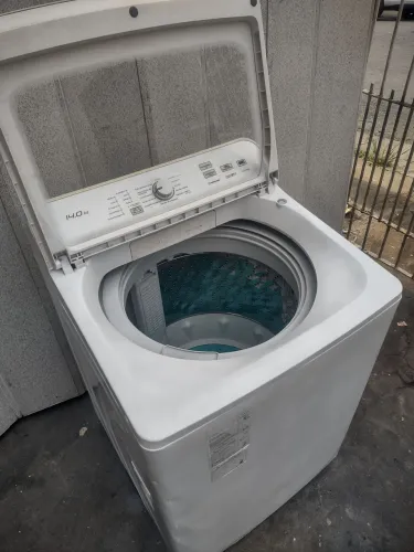 VENDE-SE MÁQUINA DE LAVAR ROUPA PANASONIC 14 KG ?