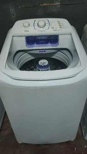 Máquina Electrolux 12kg