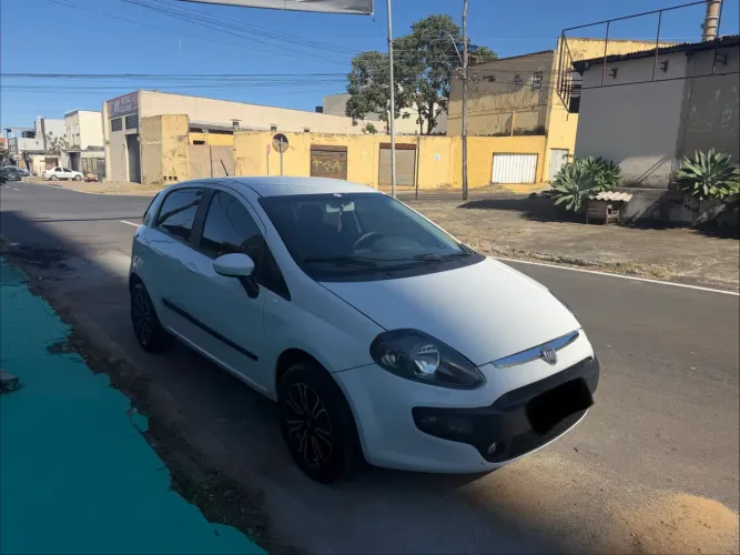 Fiat Punto Attractive 1.4 Fire Flex 8V 5P 2017