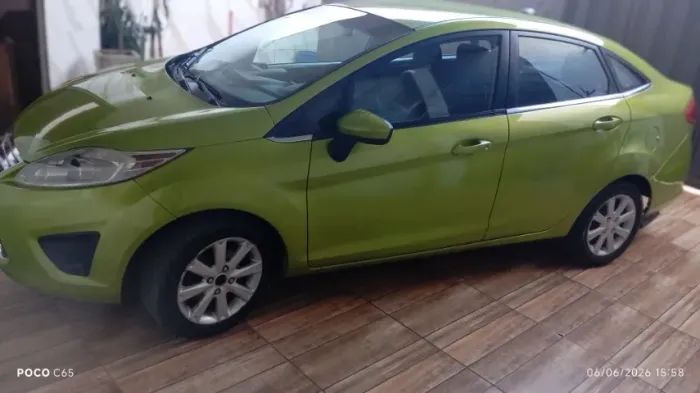 Ford Fiesta Sedan SE 1.6 16V Flex 4P 2011