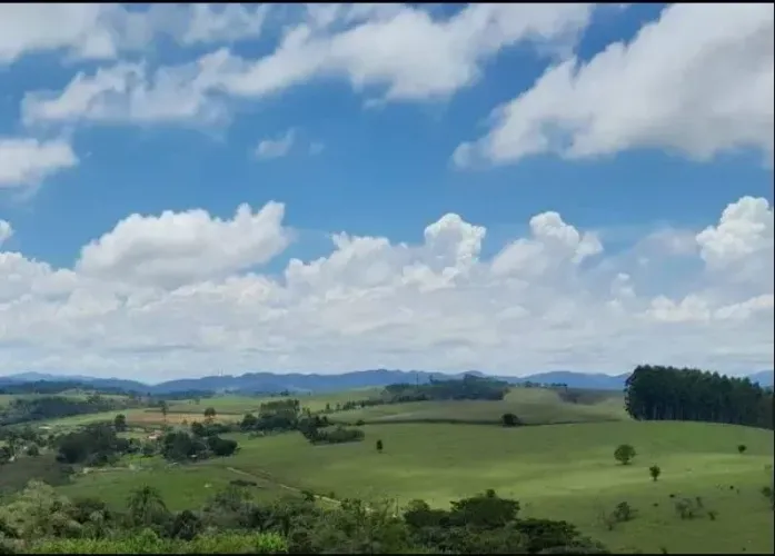 Terreno à Venda no Loteamento Chácara Itaúna  Paraibuna/SP