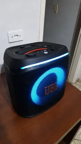 Vendo JBL PARTYBOX ENCORE 2 COM 2 MICROFONES