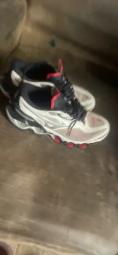 Vendo Mizuno Pro 15 tá zero sem detalhe n41 câmera tá ruim pra ver só chama envio mais