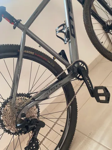 Bicicleta aro 29 GTS, 12 marchas freio a disco hidráulico 