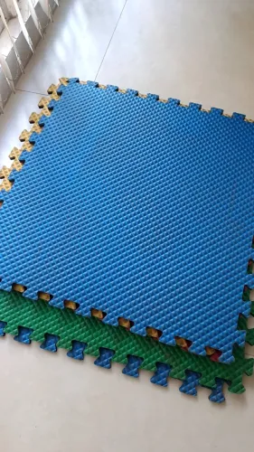 Tapete emborrachado para treino
