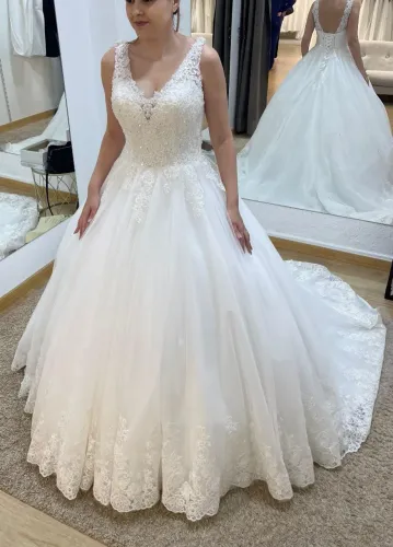 Vestido de noiva europeu (Portugal) branco bordado