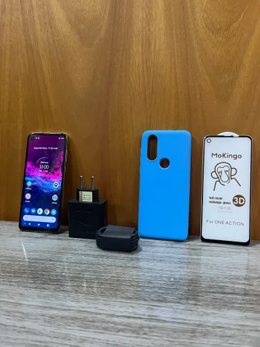 Celular Moto One Action - 128Gb / Com capa e película 