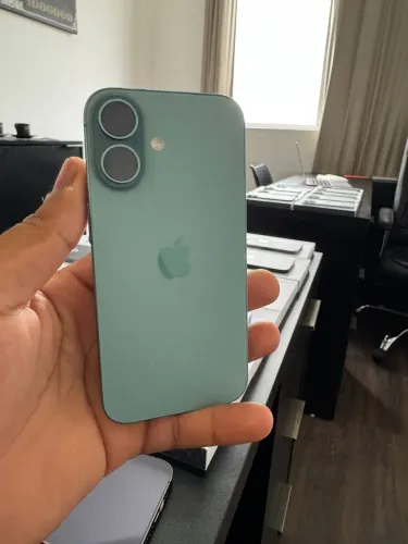 iPhone 16, com entrega e acessórios!