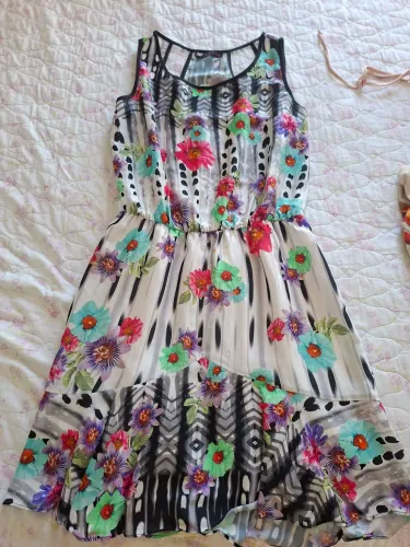 Vestido estampado tamanho M