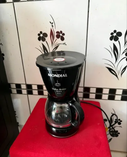 CAFETEIRA MONDIAL ELÉTRICA 10 xícaras