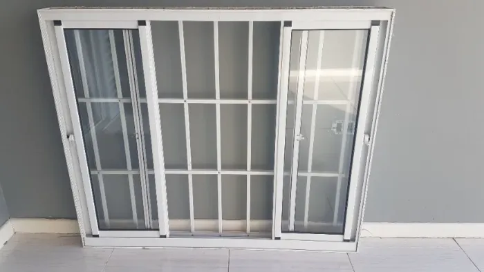 Janela Alumínio Branco 4 Folhas 100x120 Sasazaki Alumifort Praticamente Nova