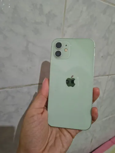 iPhone 12 