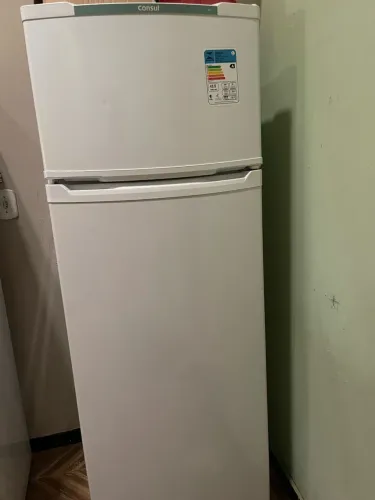 Vendo geladeira cônsul 