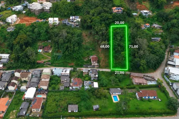 Terreno à venda na praça da Furunfa, Nova Suiça com 1.390m², residencial, comercial ou mis