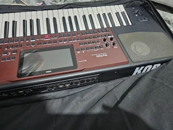 Teclado korg PA700 