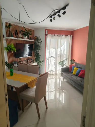 Apartamento recém reformando e bem amplo no Jaraguá