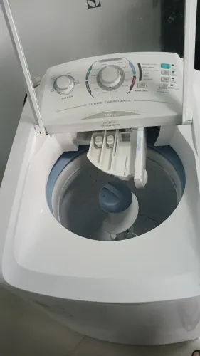 Maquina de Lavar 10 KG Eletrolux