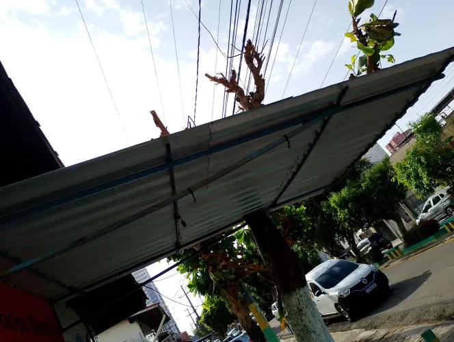 Toldo de Telhas de alumínio 