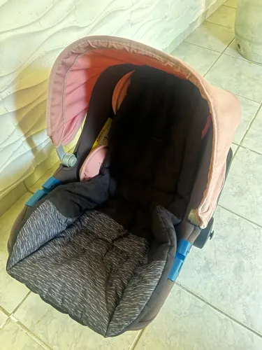Bebê conforto burigotto