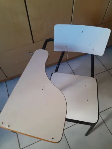 Cadeira escolar 1 unidade