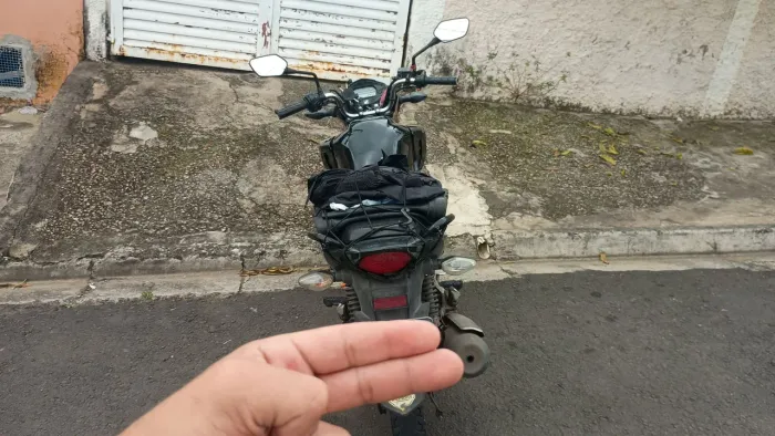 Vendo ou troco por moto menor mais volta..