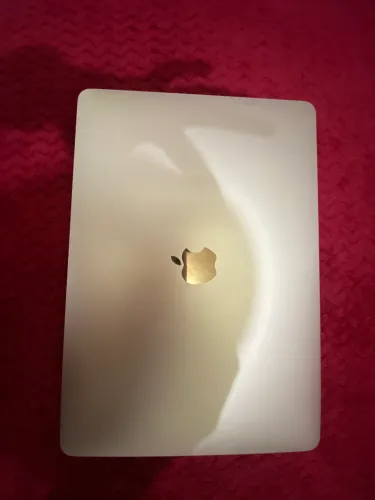 MacBook