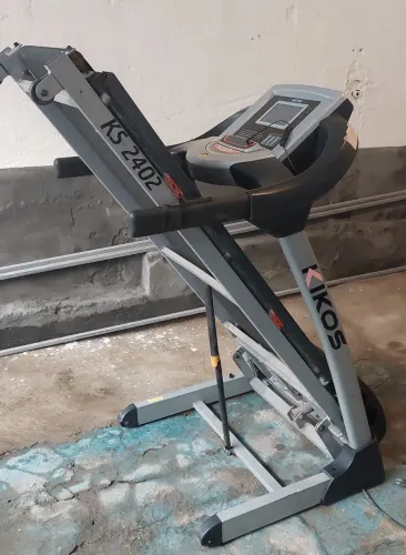 Esteira eletrica Kikos KS 2402 com Inclinação. LEIA DESCRIÇÃO