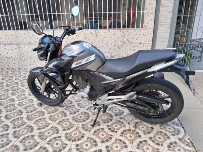 Vendo CB250 Twister 2020