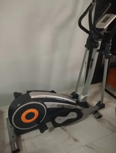 Aparelho Elliptical trainer Polishop