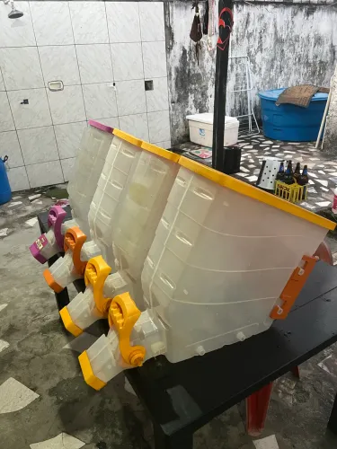 Vendo expositor de ração para cães e gatos