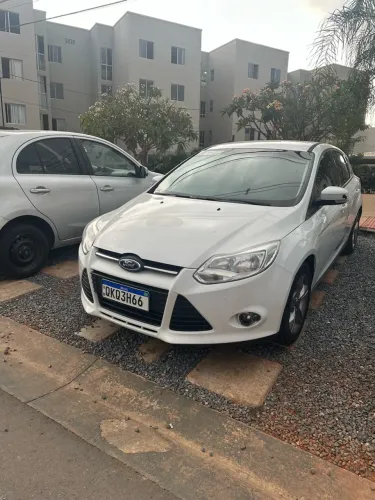 Ford Focus 1.6 S/se/se Plus Flex 8v/16v 5P 2015