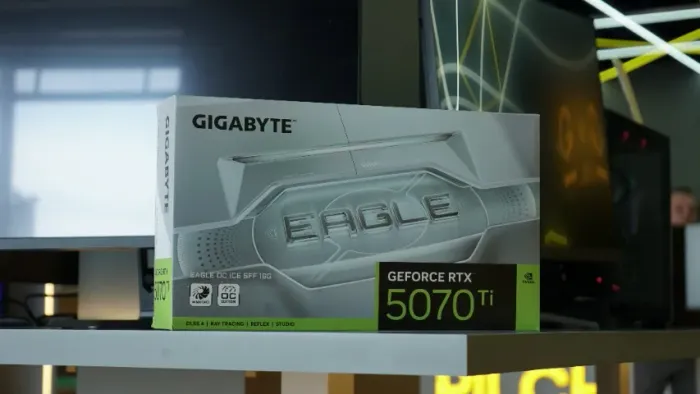 Placa de Vídeo RTX 5070 Ti 16GB Gigabyte Eagle OC Ice