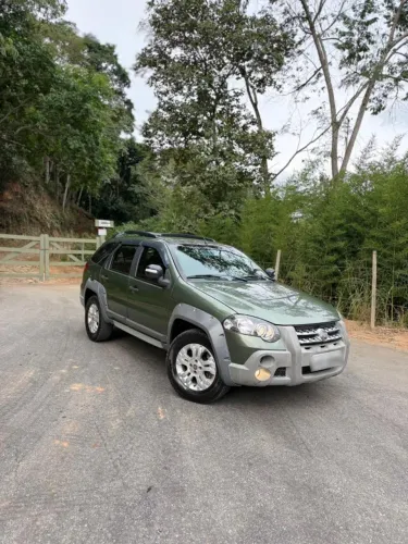 Fiat Palio Weekend Adventure Locker 1.8 Flex 2012