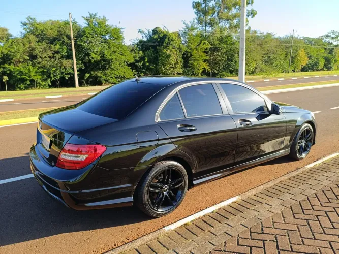 Mercedes-Benz C-180 CGI Sport 1.6 TB 16V 156cv Aut. 2013